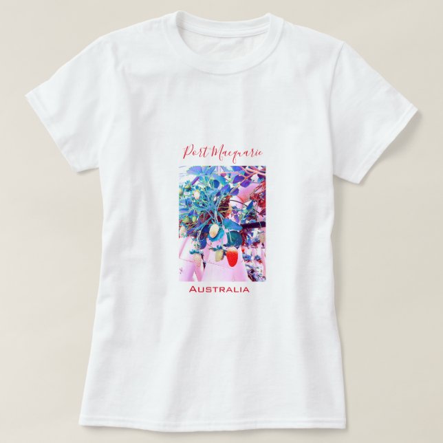 Strawberry farm Port Macquarie Australia T-Shirt (Design Front)