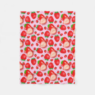 Strawberry Fruits on Pink Pattern Design Fleece Blanket
