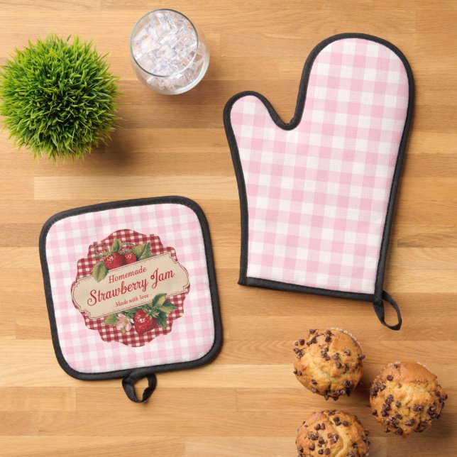 Strawberry Jam Oven Mitt & Pot Holder Set (Top Down)