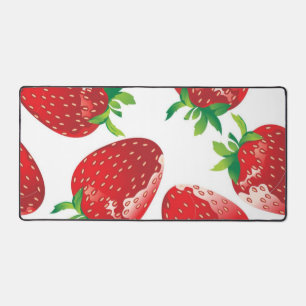 Strawberry pattern desk mat