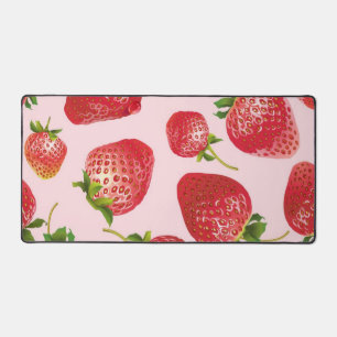 Strawberry pattern desk mat