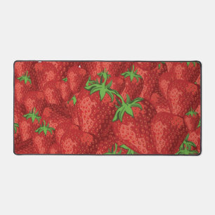 Strawberry pattern desk mat