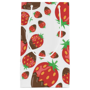 Strawberry pattern small gift bag