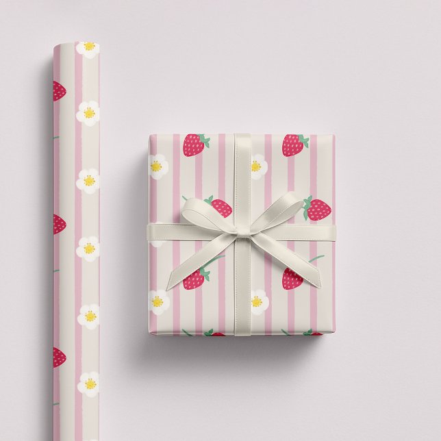 Strawberry PatternWrapping Paper (Creator Uploaded)