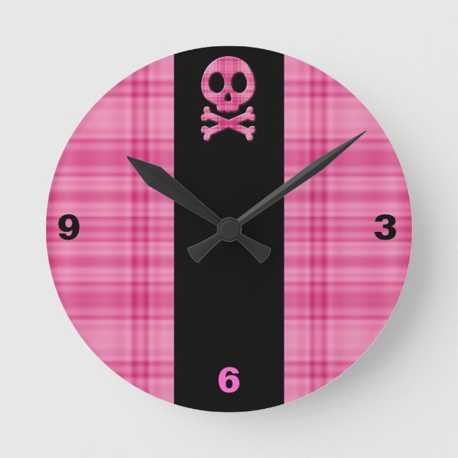 Strawberry Plaid Skull Round Clock (Front)