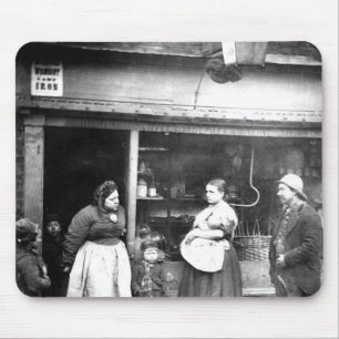 Street scene in Victorian London Mouse Pad