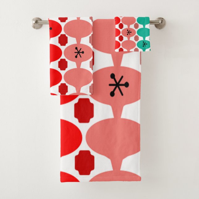 Strings Bath Towel Set (Insitu)