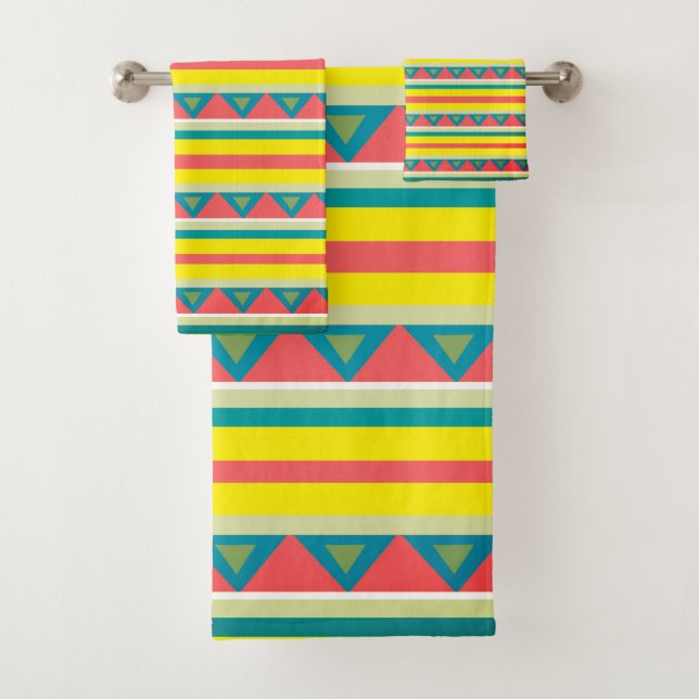 Stripes & triangles bath towel set (Insitu)