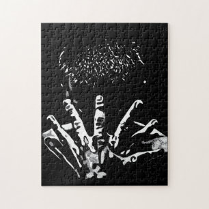 Strong hands puzzle