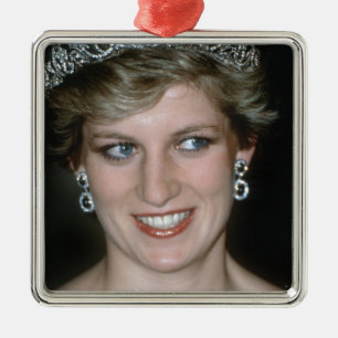 Stunning! HRH Princess Diana Metal Tree Decoration
