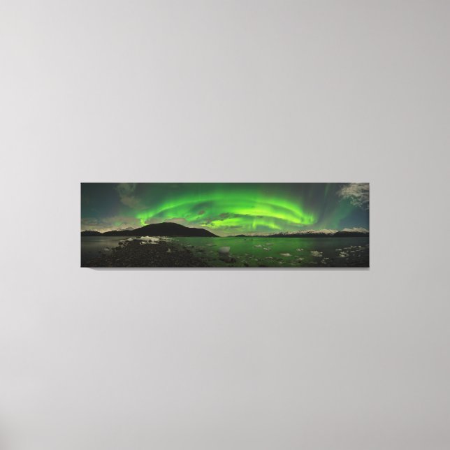 Stunning Pakenham Point Aurora Canvas Print (Front)