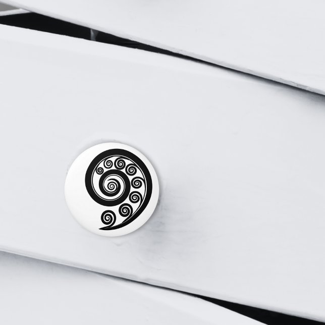 Stylish Black & White Fern Leaf Inspired Curls Ceramic Knob (Stylish Black & White Fern Leaf Inspired Curls Ceramic Knob)