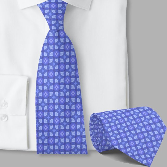 Stylish blue geometric pattern tie (Creator Uploaded)