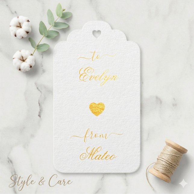 Stylish Custom Text Foil Scalloped Gift Tag Design (Stylish Custom Text Foil Scalloped Gift Tag Design)
