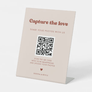 Stylish retro Peach Pink Wedding Capture the love Pedestal Sign