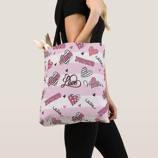 Stylish XOXO Valentine's Day Patterned  Tote Bag (Close Up)