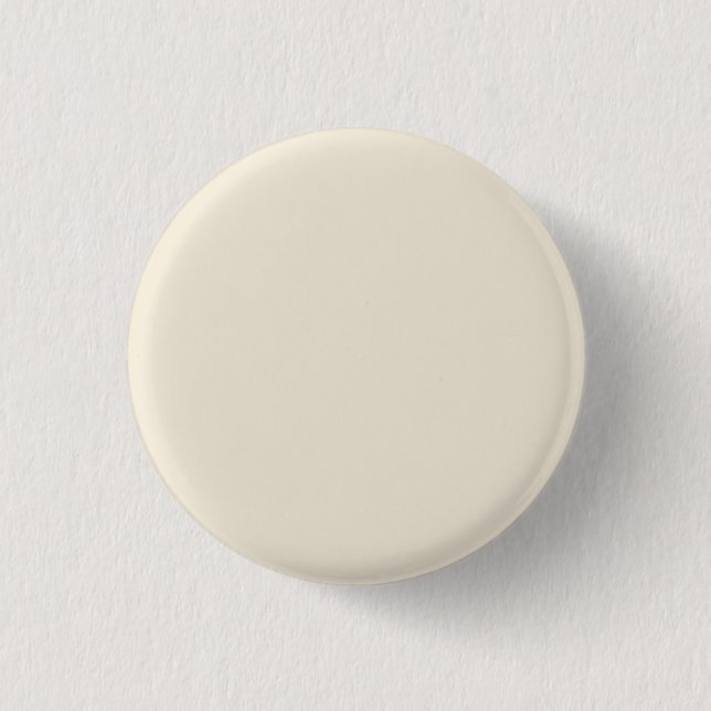 Subtle Fashion Look on an Ivory Colour Background 3 Cm Round Badge (Front)