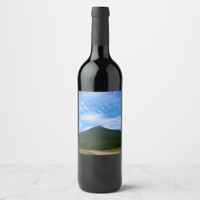 Sugarloaf Mountain Wine Label (Front)