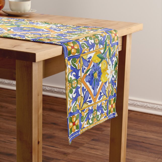 Summer,citrus,Sicilian,Mediterranean style,lemon,m Short Table Runner (In Situ)