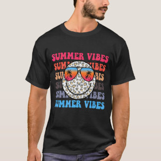 Summer Vibes 2022 Leopard Smile Face Retro Vintage T-Shirt