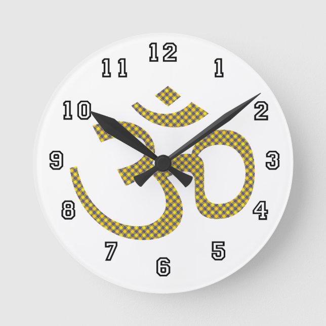 Sun patterened Om or Aum ॐ.png Round Clock (Front)