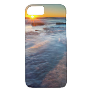 Sun rays illuminate the Pacific Ocean Case-Mate iPhone Case