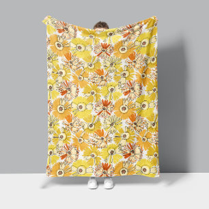 SunburstBloom-Radiant Floral Pattern In Warm Tones Fleece Blanket