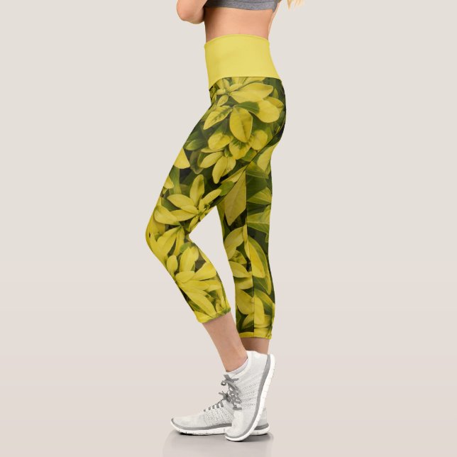 Sundance Mexican Orange Plant Floral Capri Leggings (Left)