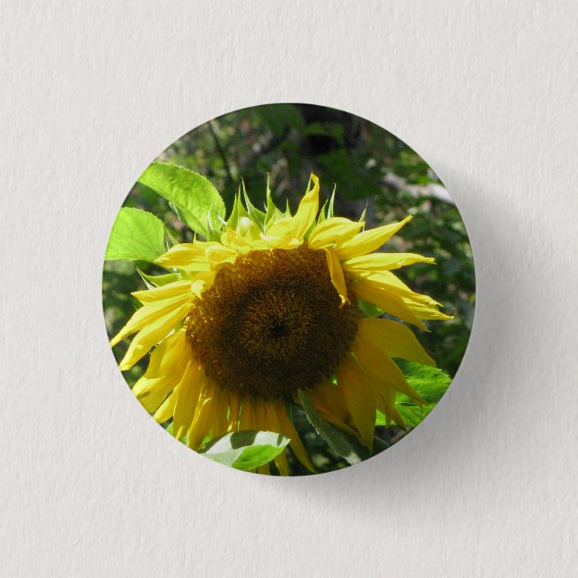 Sunflower Gardening Button (Front)