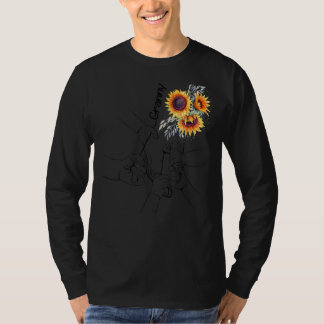 Sunflower Granny Grandma Hand Mothers Day T-Shirt