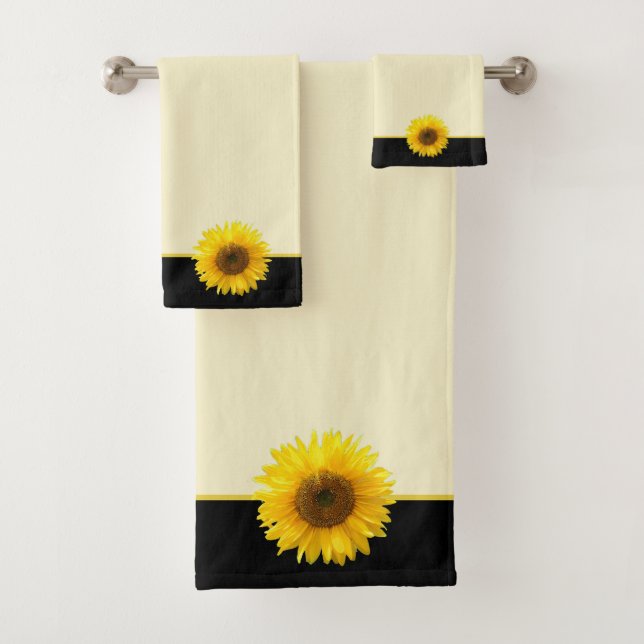 Sunflower on Light Beige and Black Bath Towel Set (Insitu)