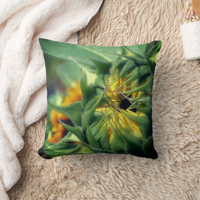 Sunflower Unfolding   Cushion (Blanket)