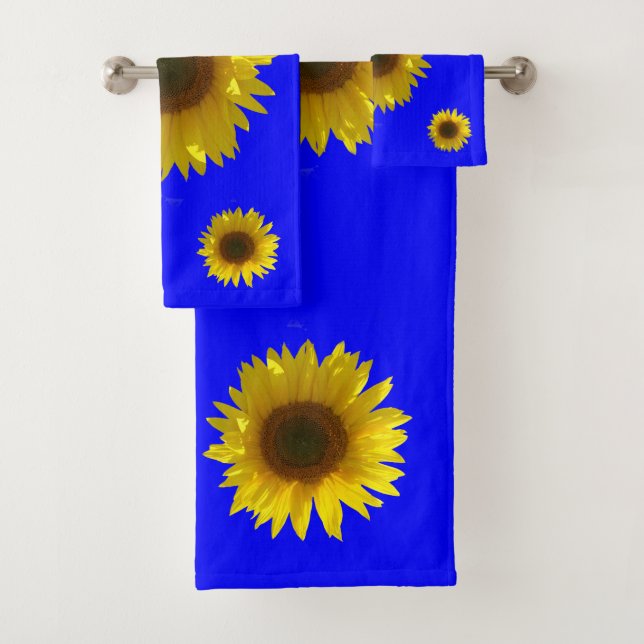 Sunflower w/ Dark Bright  Blue Bath Towel Set (Insitu)