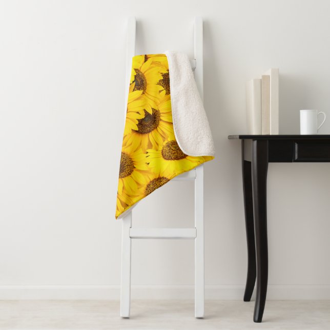 Sunflowers Pattern Sherpa Blanket (In Situ)