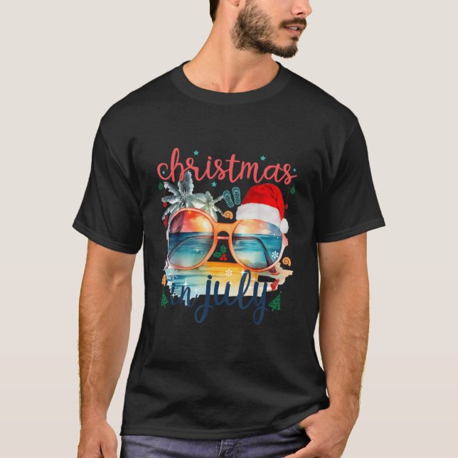 Sunglasses Christmas In July Santa Hat Summer Vaca T-Shirt (Front)