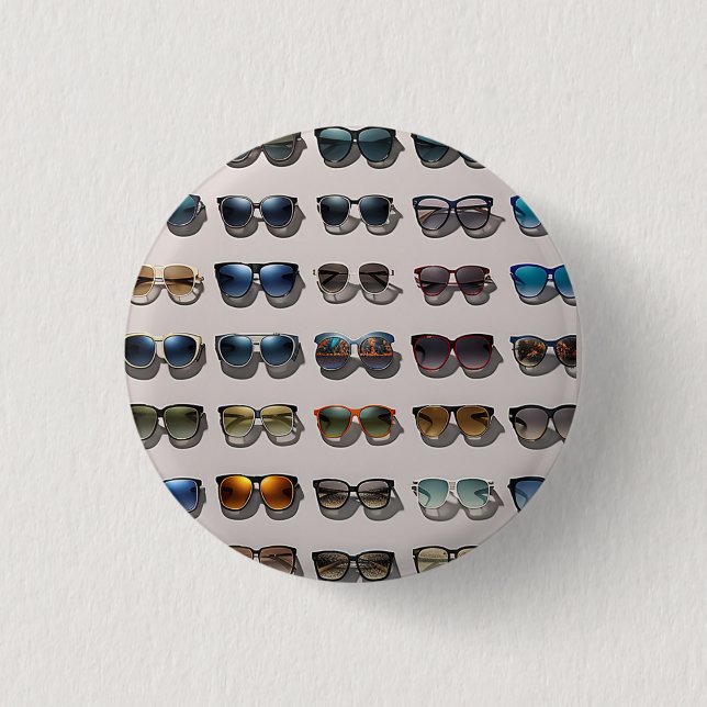 Sunglasses themed gift 3 cm round badge (Front)