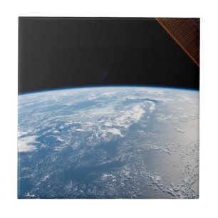 Sunglint Beams Off The Waters Of The Pacific Ocean Tile