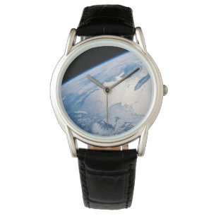 Sunglint Off The Gulf Of St. Lawrence In Canada. Watch