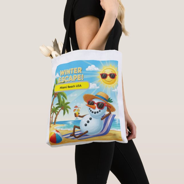 Sunny Sands Resort Tote Bag (Close Up)