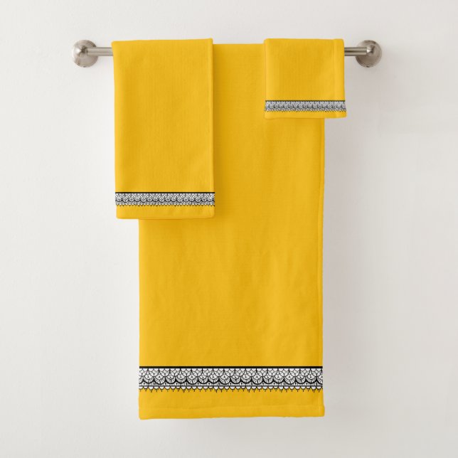 Sunny Yellow Embellished Trim Bath Towel Set (Insitu)