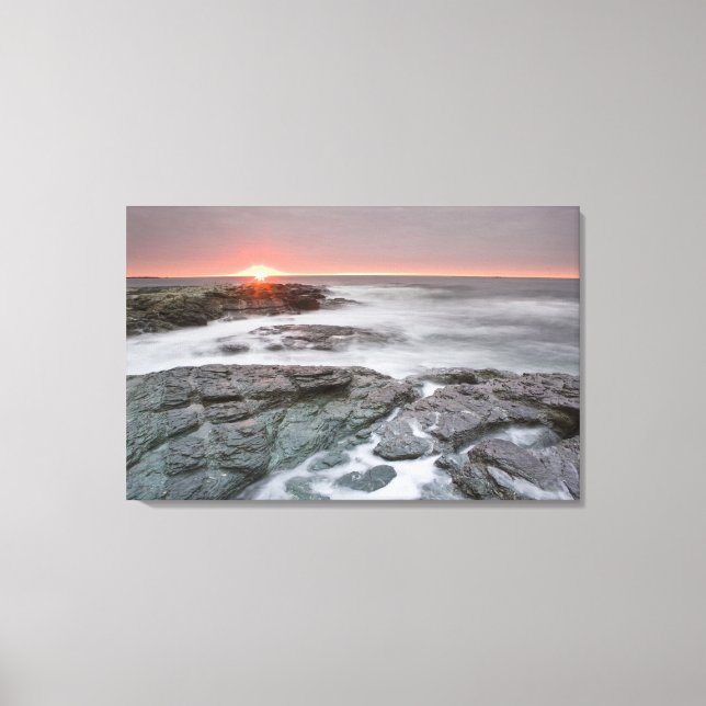 Sunrise near Brenton Point State Park on Ocean Canvas Print (Front)