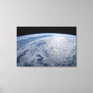Sun's Glint Beaming On The South Pacific Ocean. Canvas Print