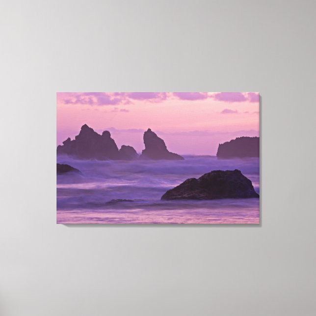 Sunset at Bandon Beach Sea Stacks. Canvas Print (Front)