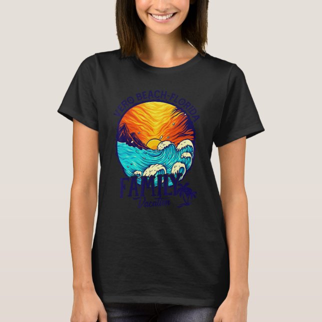 Sunset Beach Retro Vero Beach Florida Family Vacat T-Shirt (Front)