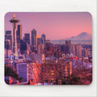 Sunset behind Seattle skyline from Kerry Park.