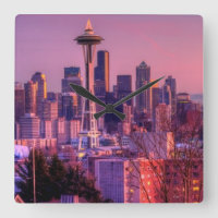 Sunset behind Seattle skyline from Kerry Park.