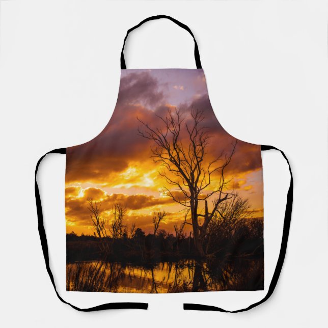 Sunset by the lake apron (Front)