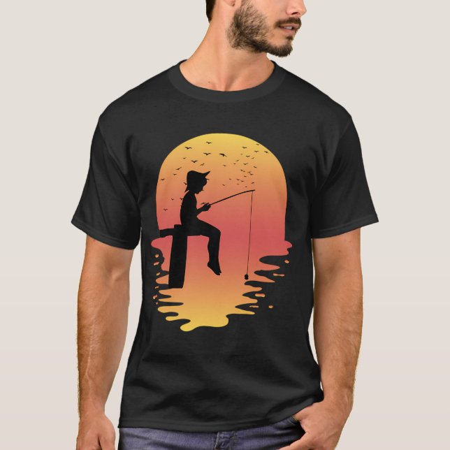 sunset funny fishing T-Shirt (Front)
