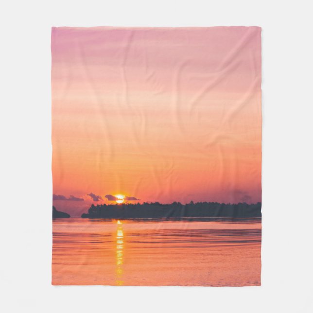 SUNSET OVER HORIZON FLEECE BLANKET (Front)