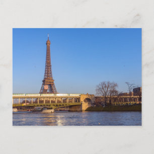 Sunset over Metro crossing Bir-hakeim bridge Postcard